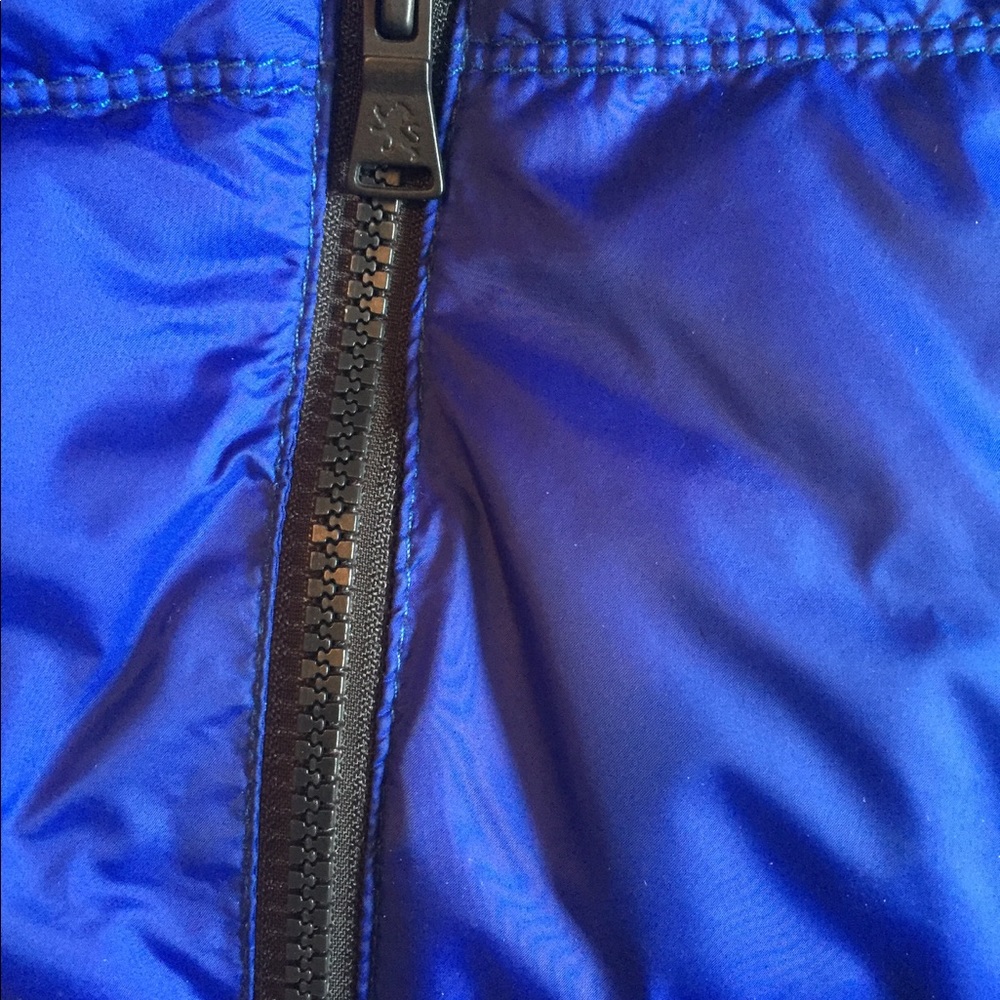 Express Men's Small Express Tech Winter Vest - Picture 5 of 8